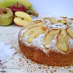 Torta sfogliata alla crema e pesche