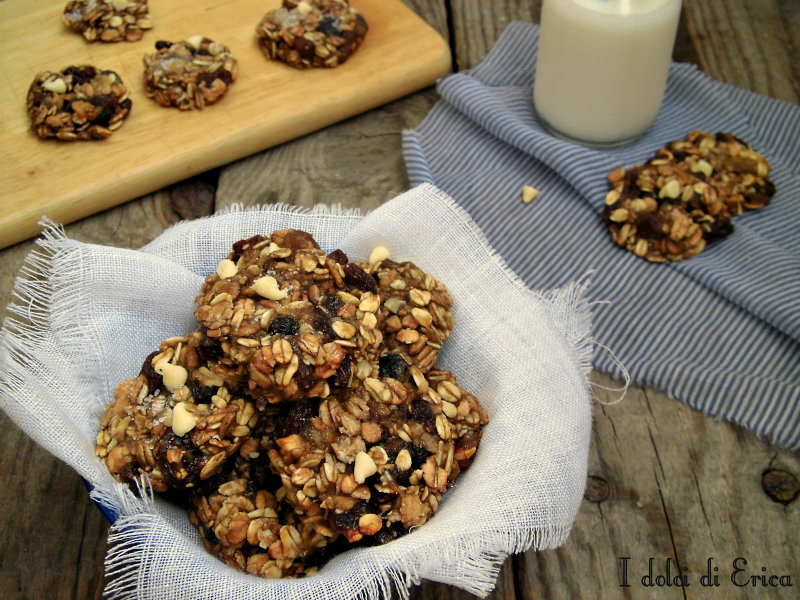 Biscotti con due ingredienti banana e avena