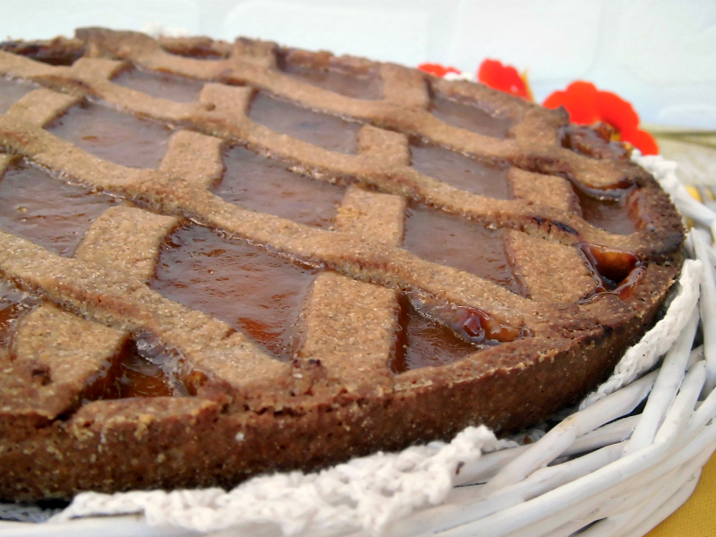 crostata con pasta frolla al cacao