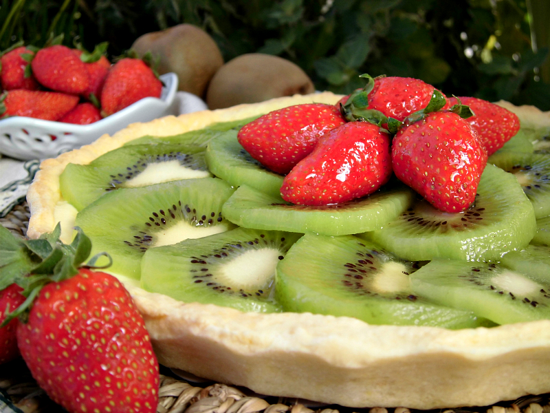 crostata di kiwi e fragole