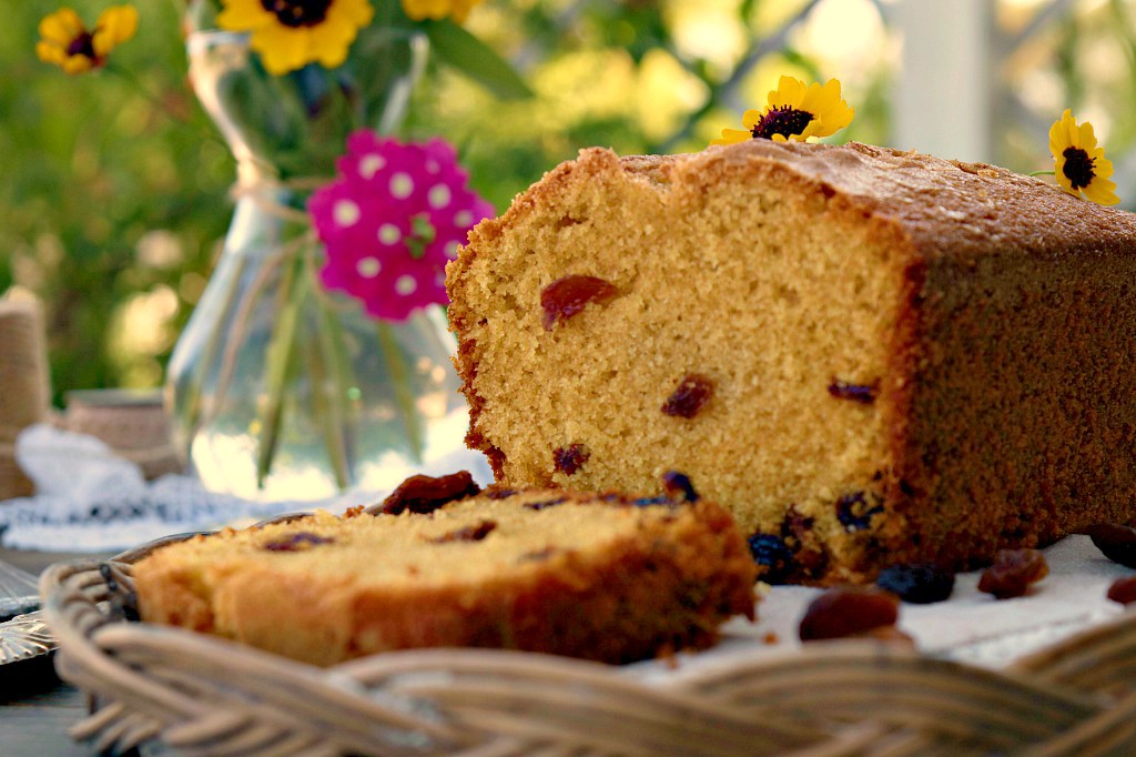 torta al rum con uvette.jpg
