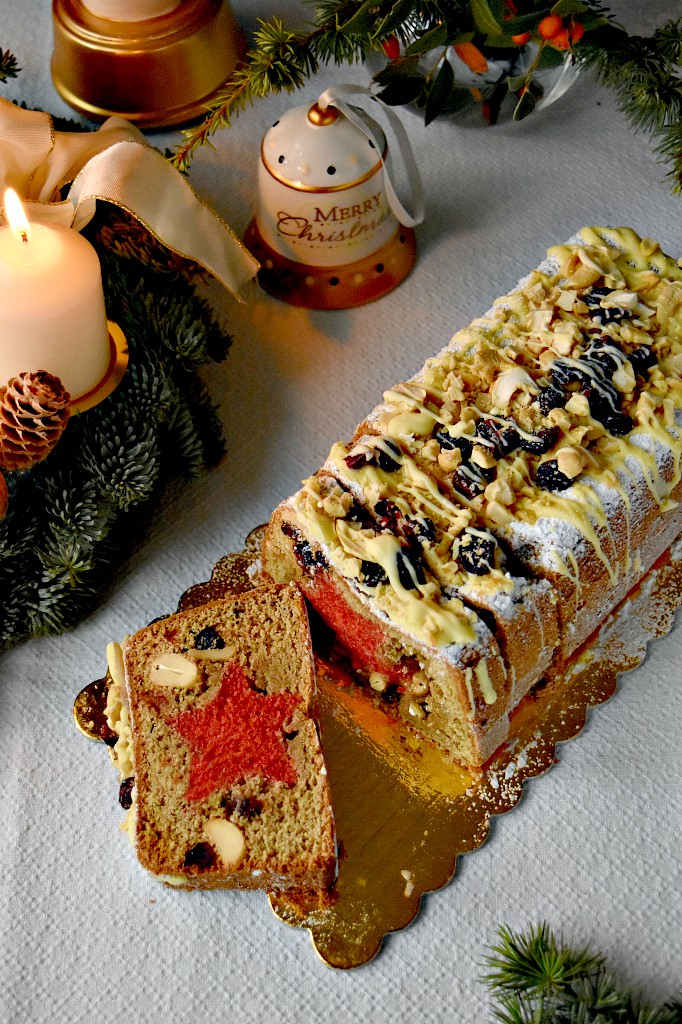 Plumcake natalizio con stellina e frutta secca