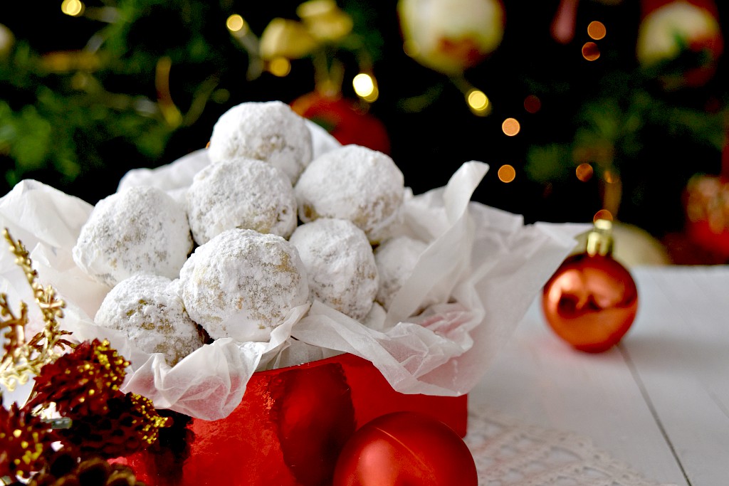 Snowball Christmas Cookies