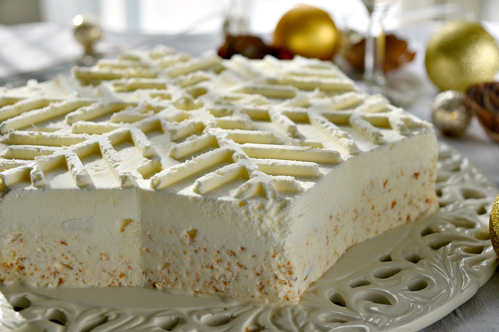 Semifreddo agli amaretti