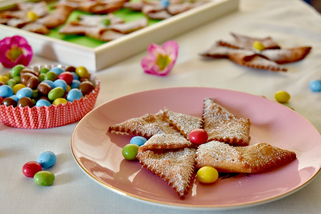 Girandole di carnevale fritte