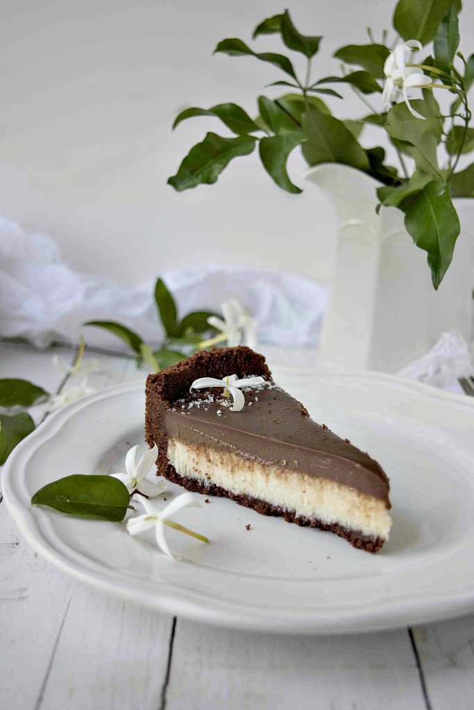 Crostata senza cottura al cocco e cioccolato