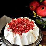 Latte montato alla rosa, una bevanda delicata e floreale