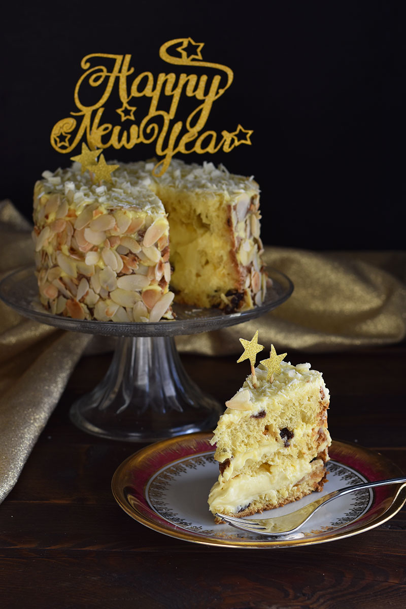 panettone cake