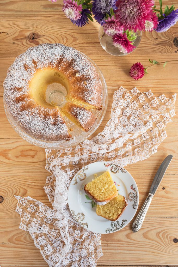 Ciambella soffice alla panna