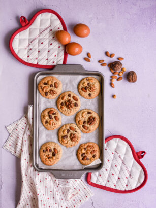 Cookies con frutta secca e cioccolato fondente